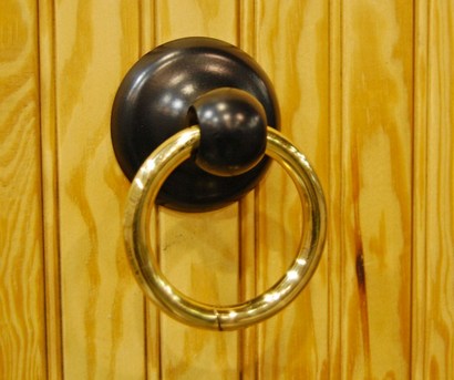 Deluxe Tie Ring Black, Front View