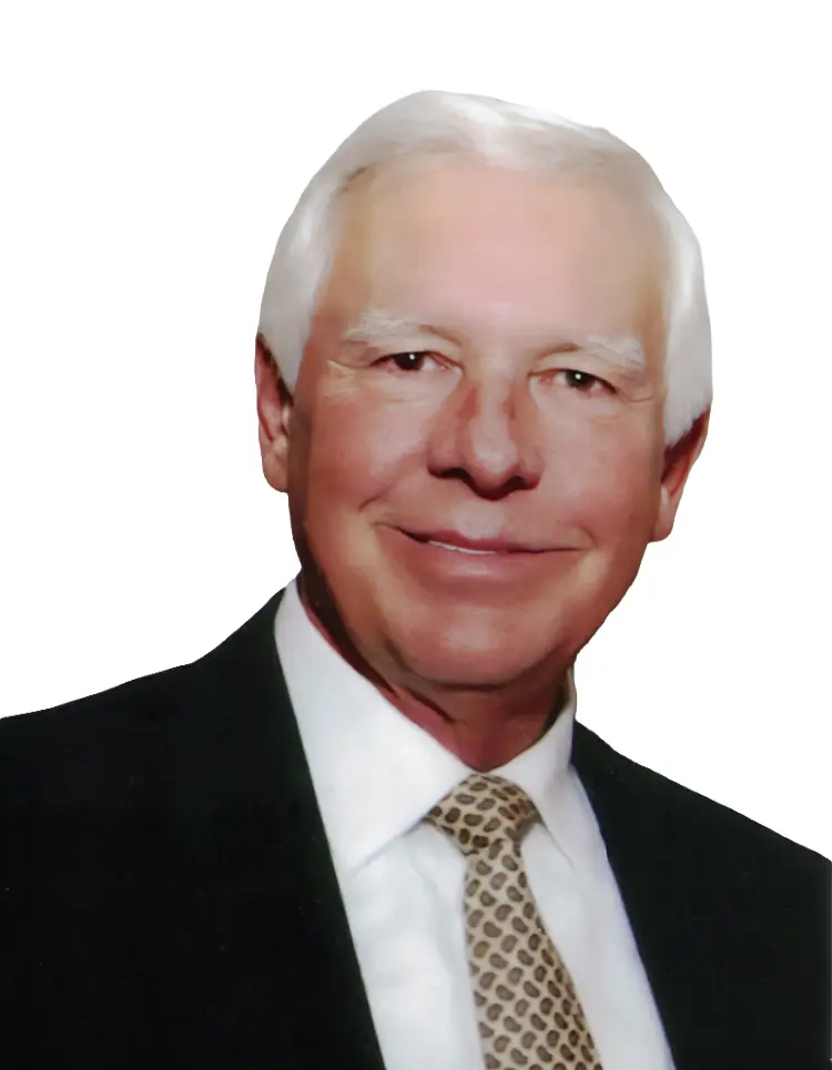 LEE Staff Portrait of Dana E. Looker